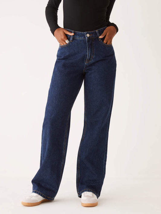 The Mid Rise Courtney Loose Fit Jean